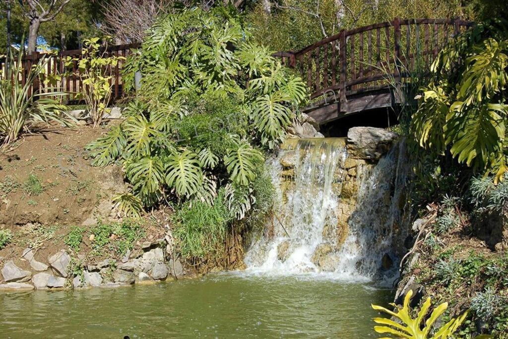 Bed and breakfast With Sea And Mountain Views En Piso Compartido 1 O 2 Personas *